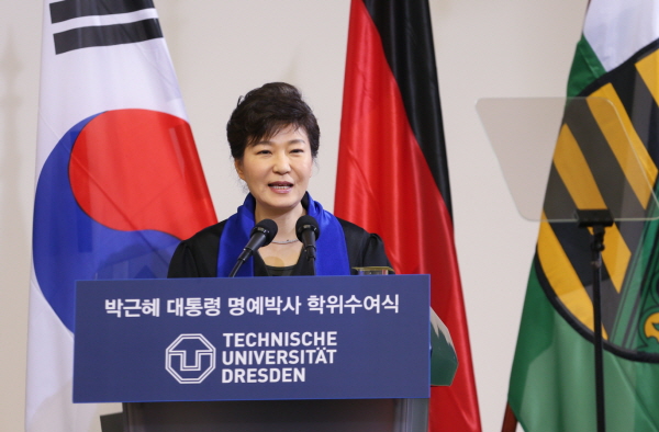 Honorary Doctorate Award Ceremony at the Dresden University of Technology