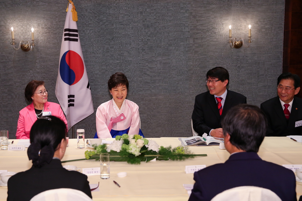 Meeting with Former Korean Miners and Nurses