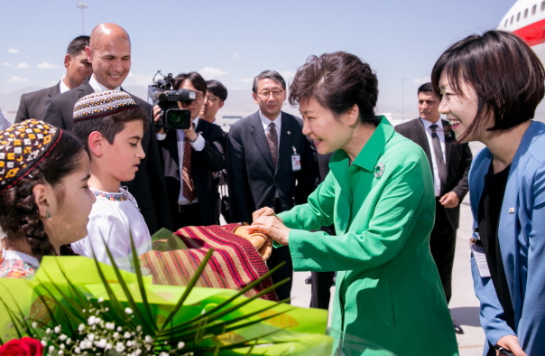 Arrival at Ashgabat International Airport in Turkmenistan 