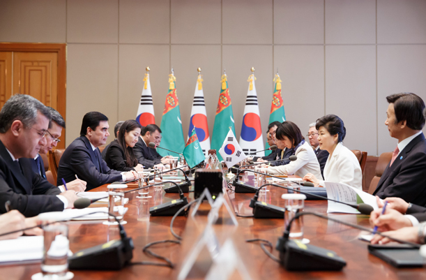 Korea-Turkmenistan Expanded Summit