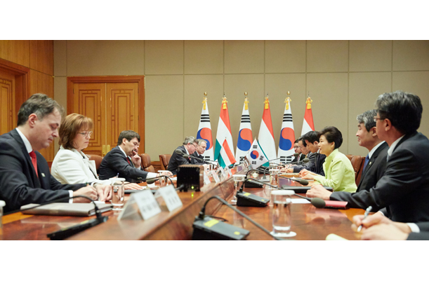 Korea-Hungary Summit