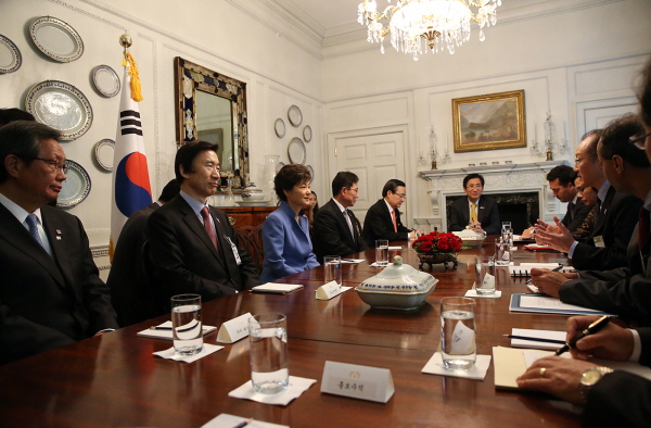 Meeting with World Bank Group President Jim Yong Kim