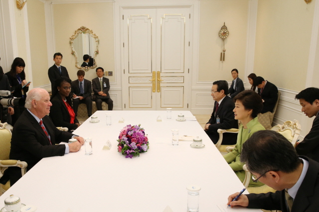 Meeting with the Chairman of the U.S. Senate Foreign Relations Subcommittee on East Asian and Pacific Affairs