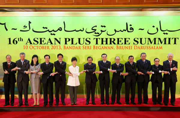 ASEAN+3 Group Photo Session 