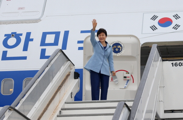 Farewell Ceremony at Brussels Airport Nov 08, 2013 